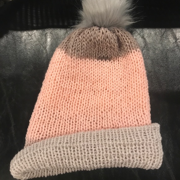 Pom Pom beanies - Picture 6 of 10